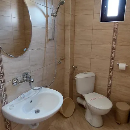 Guest house Rositsa Kiten 2*